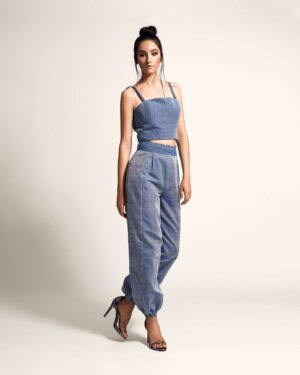 Squared neck crop top